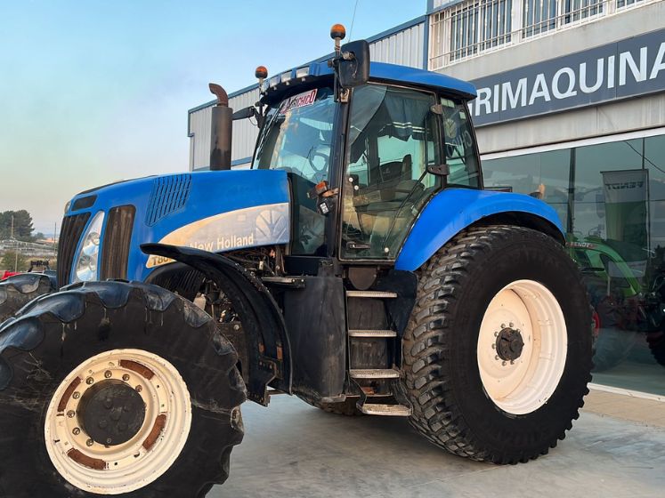 Tractor New Holland T8030 vista lateral